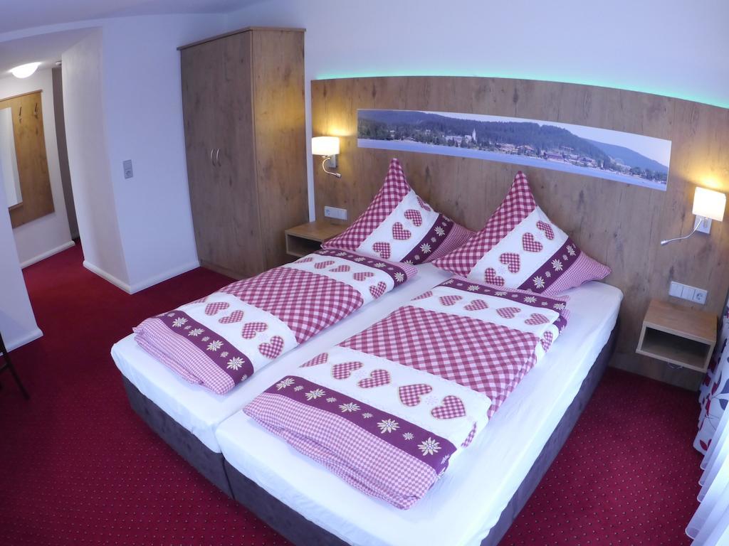 Gästehaus Café Heck Titisee Chambre photo